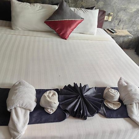 Keeree Loft Resort Thong Pha Phum Eksteriør billede