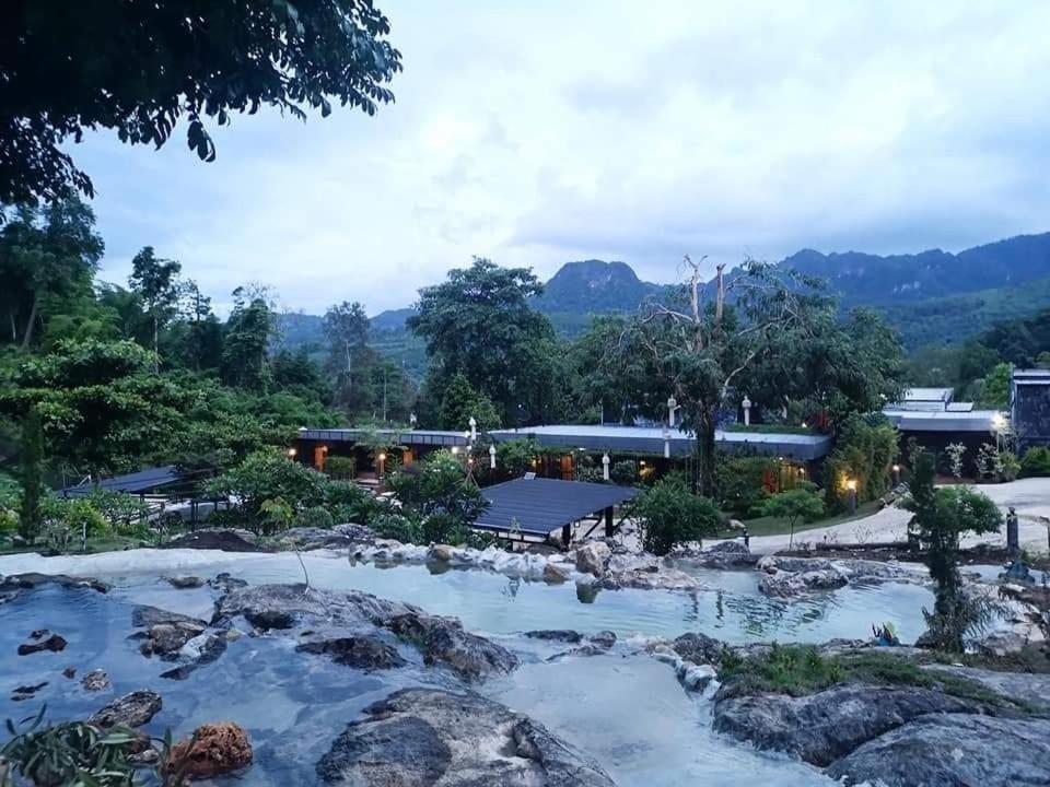 Keeree Loft Resort Thong Pha Phum Eksteriør billede