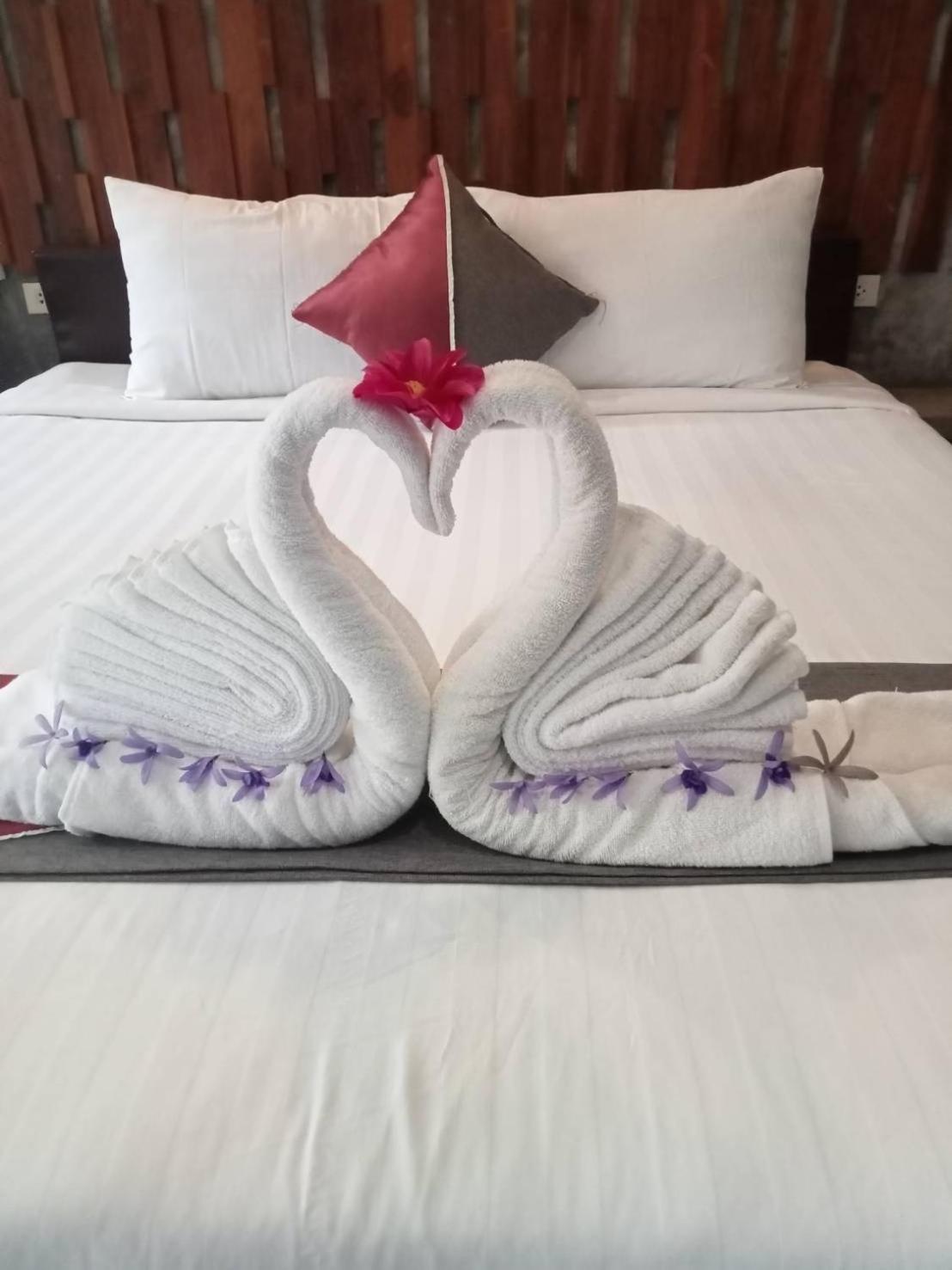 Keeree Loft Resort Thong Pha Phum Eksteriør billede
