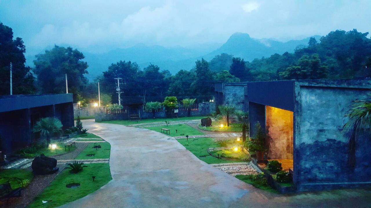 Keeree Loft Resort Thong Pha Phum Eksteriør billede